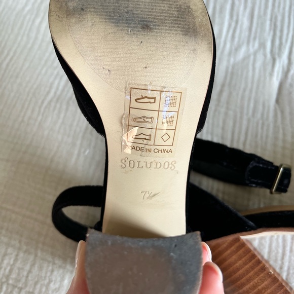 Soludos Size 7.5 Velvet Collette Heel in Black. In great condition! - Picture 6 of 6